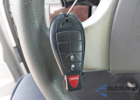 2010 Chrysler Town & Country Lx z USA, uszkodzony, nr VIN 2A4RR4DE3AR213780